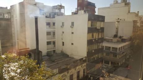 Frente A Plaza Independencia