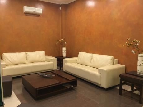 Venta De Edificio Corporativo Frente A Rambla Portuaria