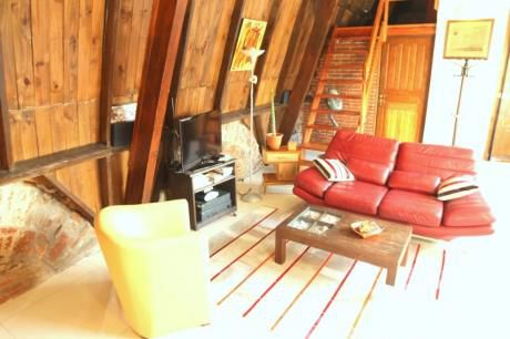 Luminous Restored 2 Bdrm Loft Sarandi Pedestrian Street