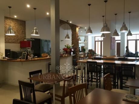 Gourmet Space Ideal For Cafe Or Restaurant