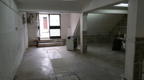 Venta Local Con Apto. De 1 Dormitorio