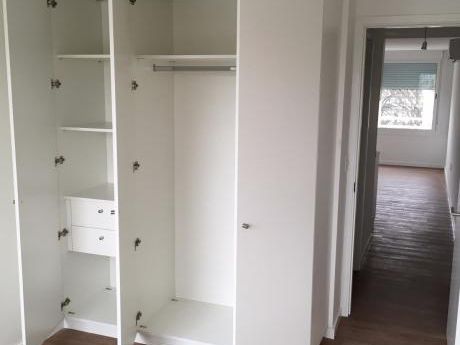 Estrene Con Garage Gastos Bajos $ 2000