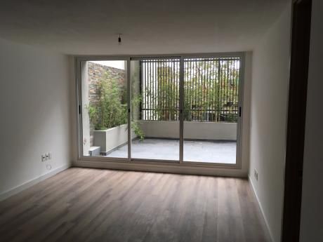 Apartamento De 2 Dormitorios Mas Patio.