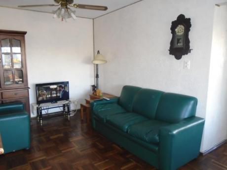 Excelente Oportunidad En Pocitos..!! Gc Bajos Cerca De La Rambla Y Ort.