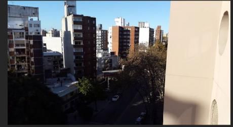 Pocitos.1 Dor. 32m2. Terraza. Vig 24hs