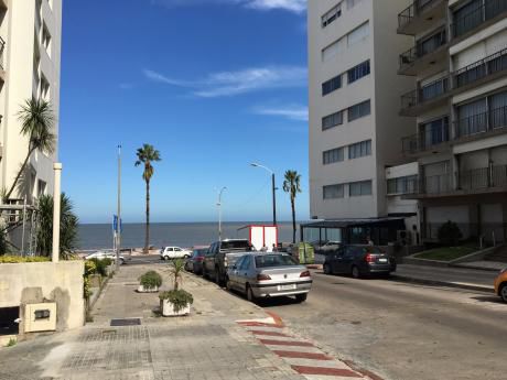 Apartamento En Venta De 3 Dormitorios En Pocitos