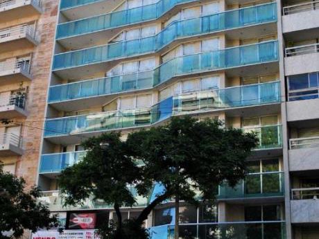 Alquiler, Excelente Apartamento En Pocitos