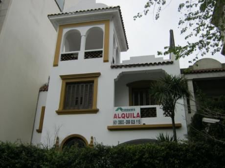 Bulevar EspaÑa Y Ellauri