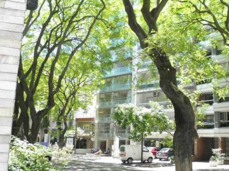 Pocitos. Oficina/vivienda. Con Renta Anual