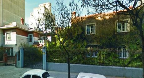 Excelente Residencia En Pocitos En Predio De 709m2.