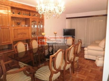 Apartamento Pocitos 2 Dormitorios - Impecable