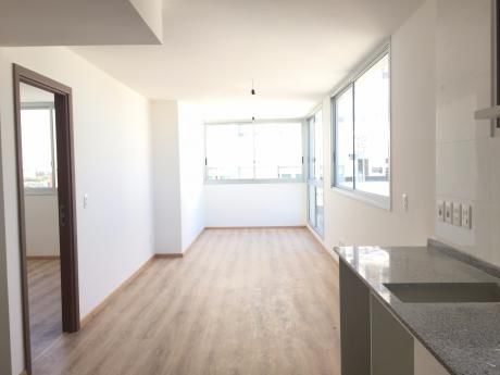 Venta Con Renta Apto. 1 Dormitorio, Pocitos, Nuevo! Piso 4