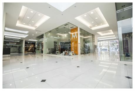 Locales Comerciales En Pocitos