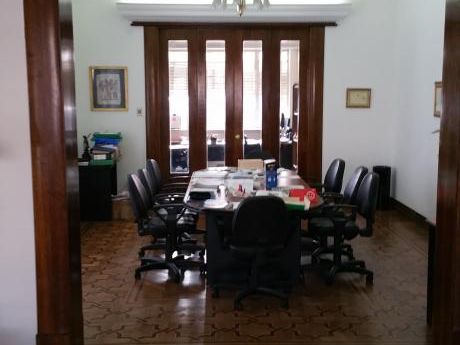 Venta Casa Sobre Bulevar España Y Ombu Ideal Estudio O Empresa De Primer Nivel