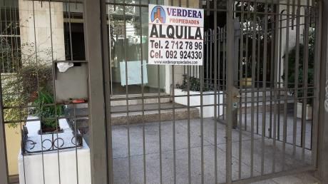 Local Comercial En 21 De Setiembre Y Libertad