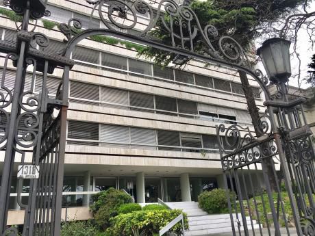Apto Venta Pocitos Parque Batlle De Categoría