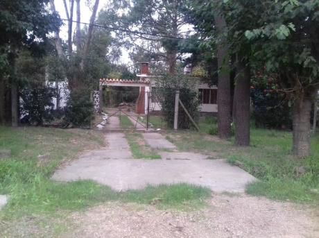 Chale De Tejas En Gran Predio Cercado Al Sur
