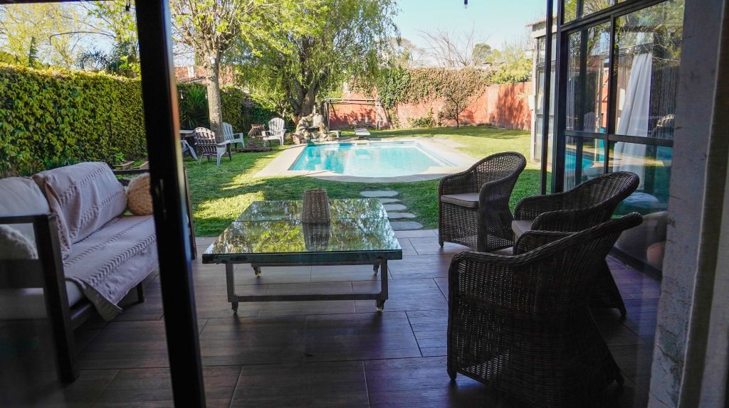 Alquiler en Solymar Sur | Casa con piscina climatizada, barbacoa y departamento independiente · Foto 8