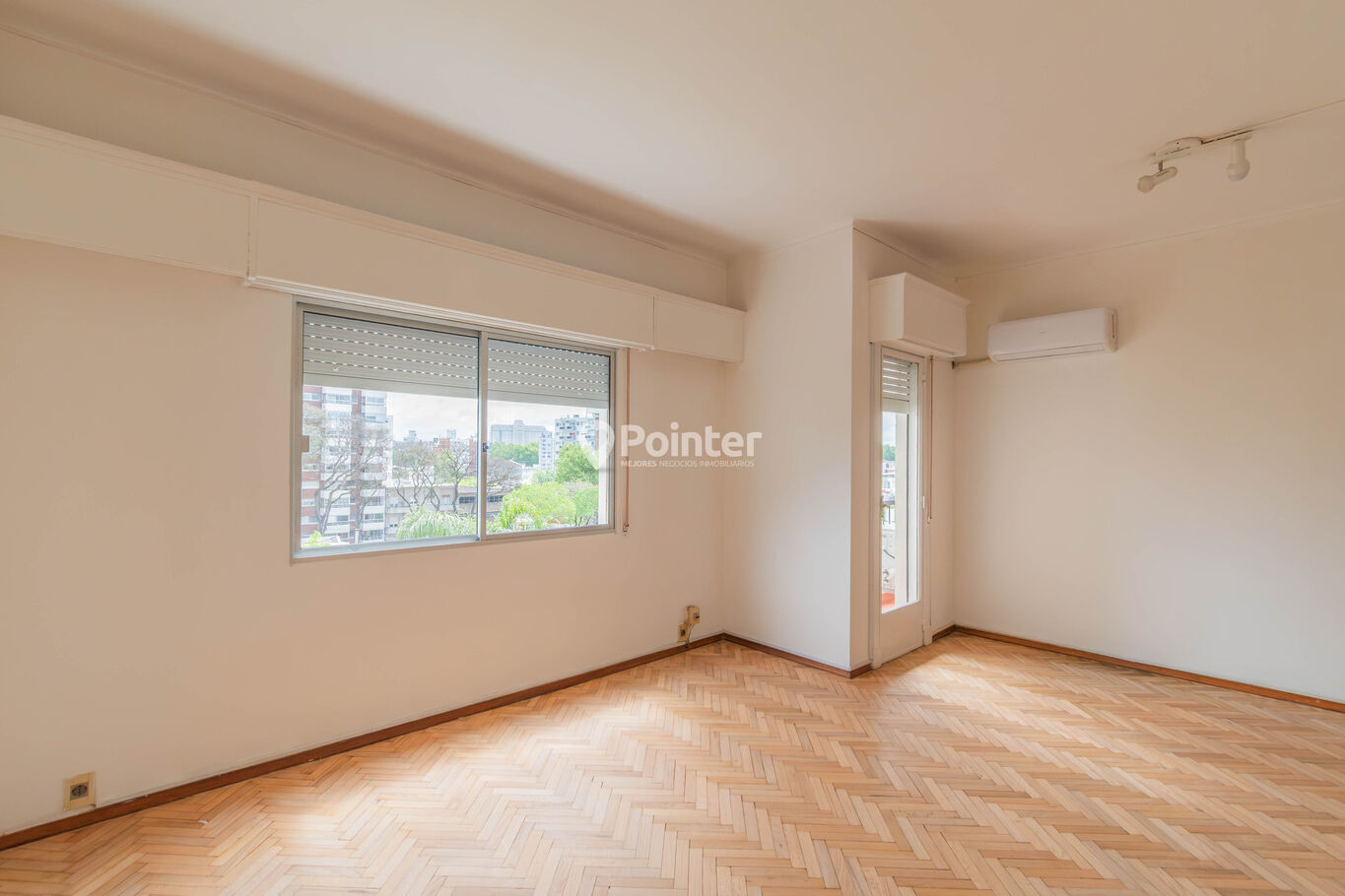 ALQUILER POCITOS  APARTAMENTO  2 DORMITORIOS , SERVICIO Y BALCÓN · Foto 4