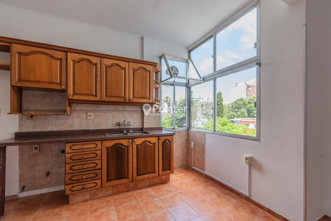 ALQUILER POCITOS  APARTAMENTO  2 DORMITORIOS , SERVICIO Y BALCÓN · Foto 6