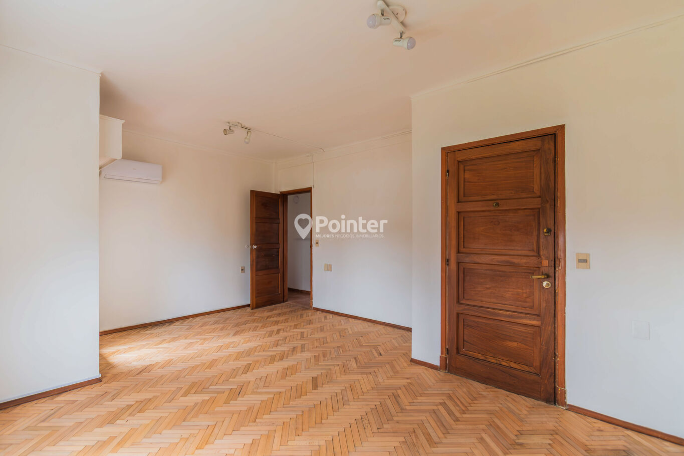 ALQUILER POCITOS  APARTAMENTO  2 DORMITORIOS , SERVICIO Y BALCÓN · Foto 1