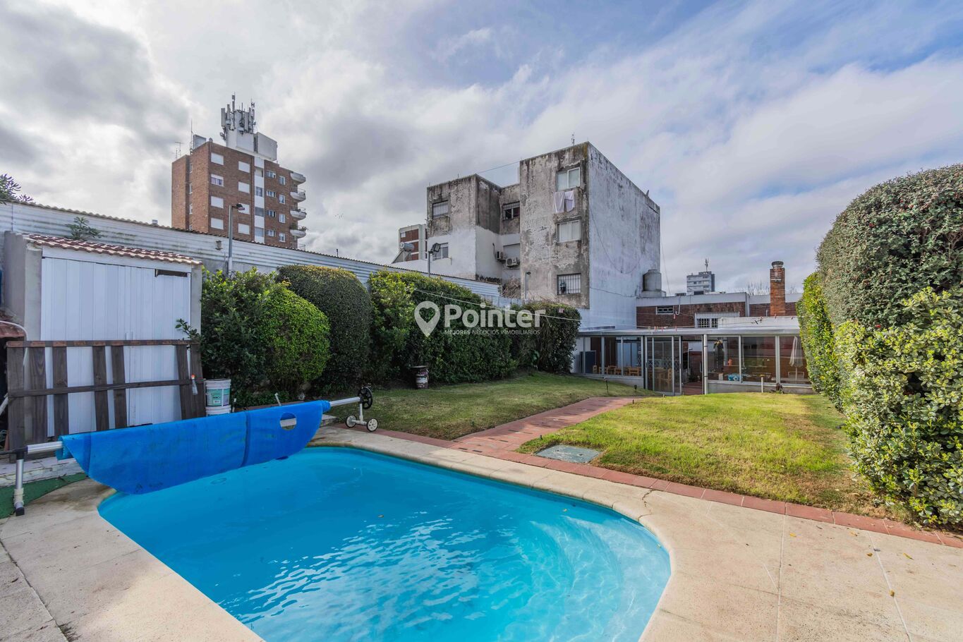 Casa En Venta En Malvin 3 Dormitorios Con Piscina
