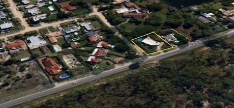 Terreno En Esquina - Parque Miramar - Sobre Avenida A La Playa