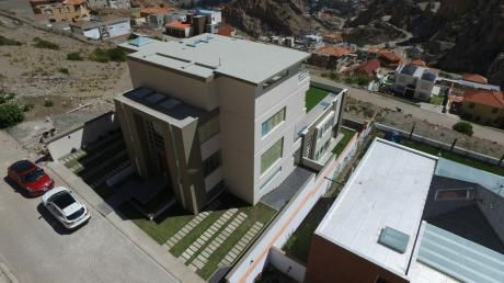 Elegante Y Soleada Casa Con La Mejor Vista