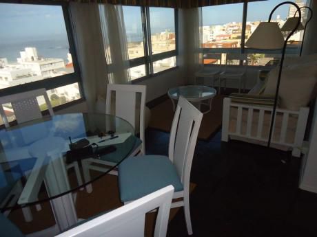 Punta Del Este Peninsula, Vistas Plenas Al Mar