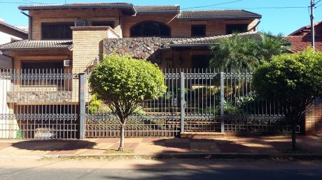 Propietario Vende Casa Amoblada Zona Mburucya