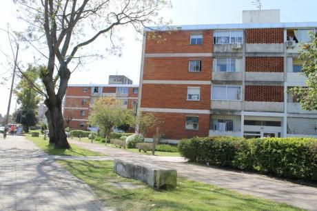 " Reservado"apartamento En Planta Baja, Muy Cómodo, Funcional Y Gastos Bajos