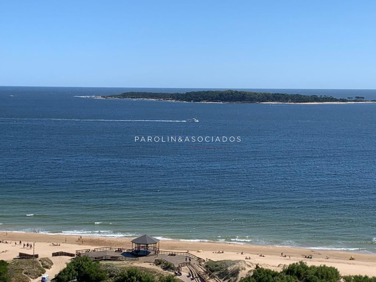 Apartamento en Le jardin , central de 3 dormitorios en venta, Playa mansa