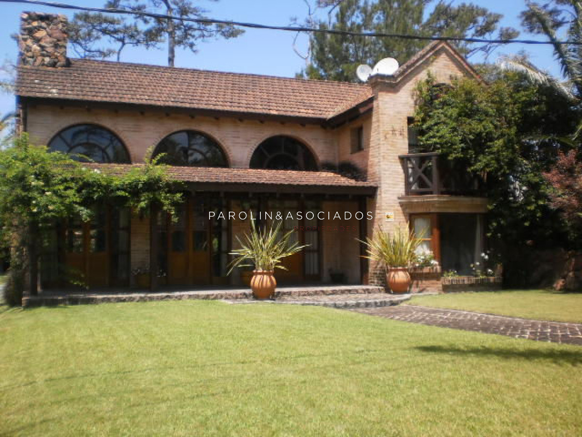 Oportunidad Solida Casa en Pinares, 3 dormitorios, Punta del este