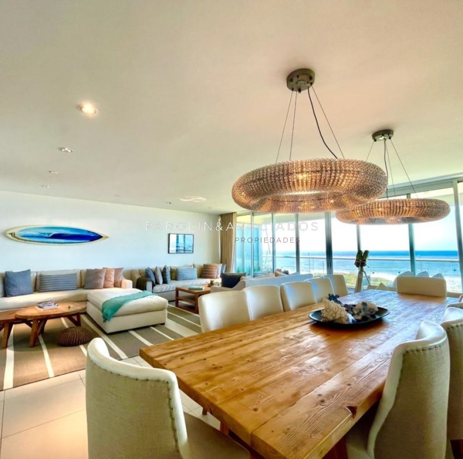 Penthouse duplex en venta en Tiburón Terrazas, Punta del Este.