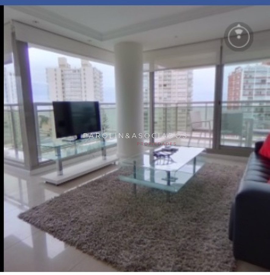 Apartamento en venta de 2 dormitorios en Torre Imperiale, Playa Brava - Punta del Este