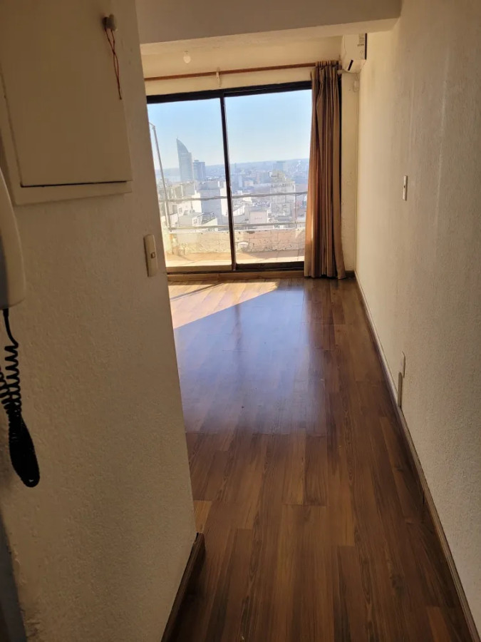 Alquiler Monoambiente Al Frente Vista Panorámica En Cordón · Foto 1