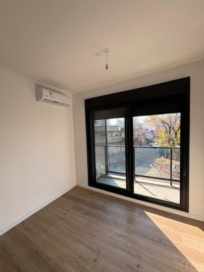 Alquiler Apartamento A Estrenar 1 Dormitorio En Tres Cruces · Foto 1