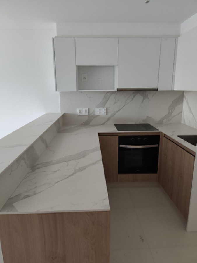 Apartamento Semiamueblado De 1 Dormitorio Con Balcón y Garaje · Foto 2