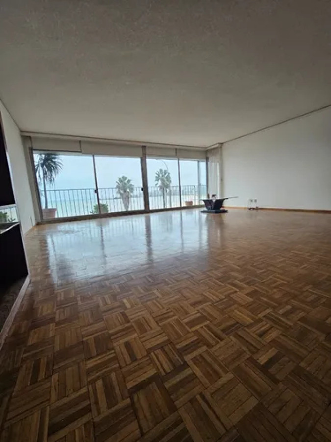Alquiler Apartamento 3 Dormitorios 3 Baños Cochera Pocitos · Foto 2
