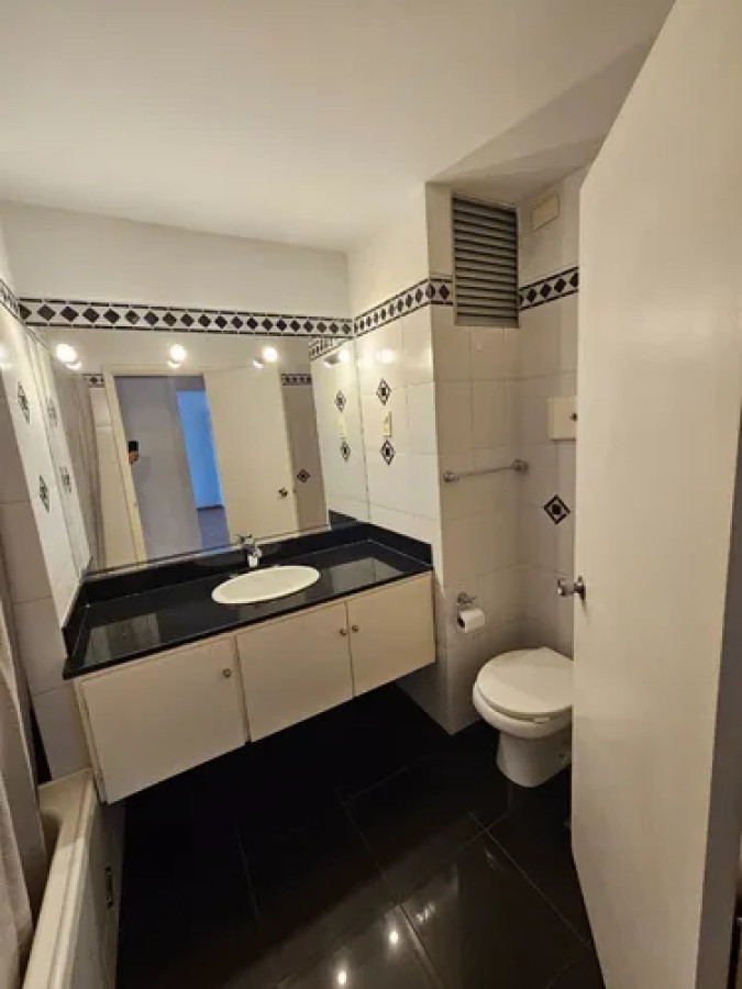 Alquiler Apartamento 3 Dormitorios 3 Baños Cochera Pocitos · Foto 12