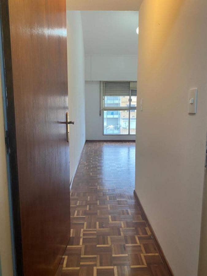 Alquila Hoy! Apto. 1 Dormitorio Con Cochera Y Box En Punta Carretas