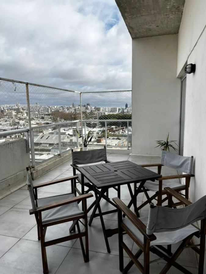 ALQUILER APARTAMENTO EN TRES CRUCES 2 DORMITORIOS GARAJE Y TERRAZA PARRILLERO · Foto 1