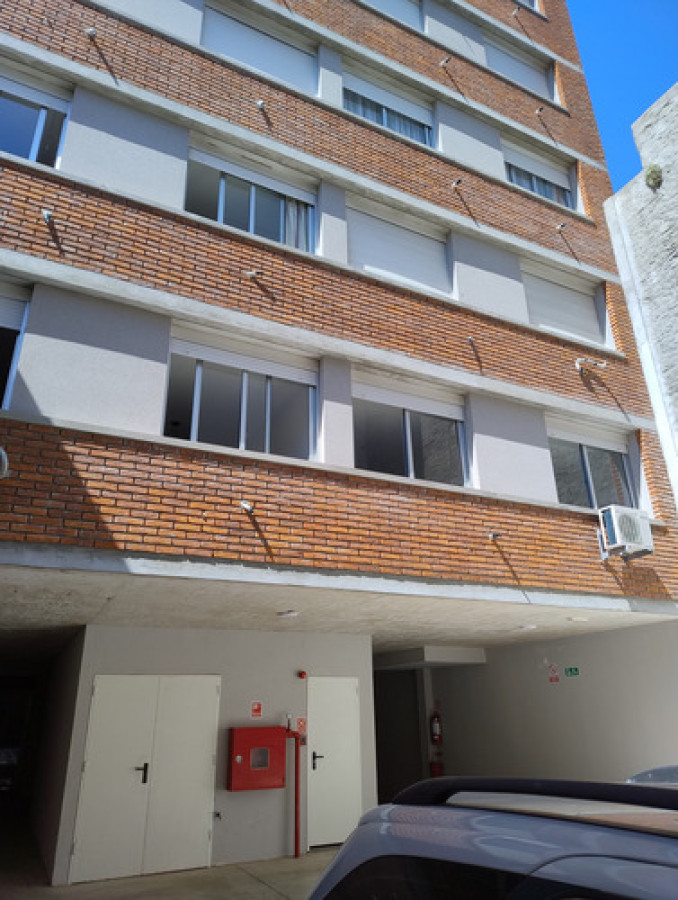 Alquilo apartamento centro con 2 dormitorios · Foto 3