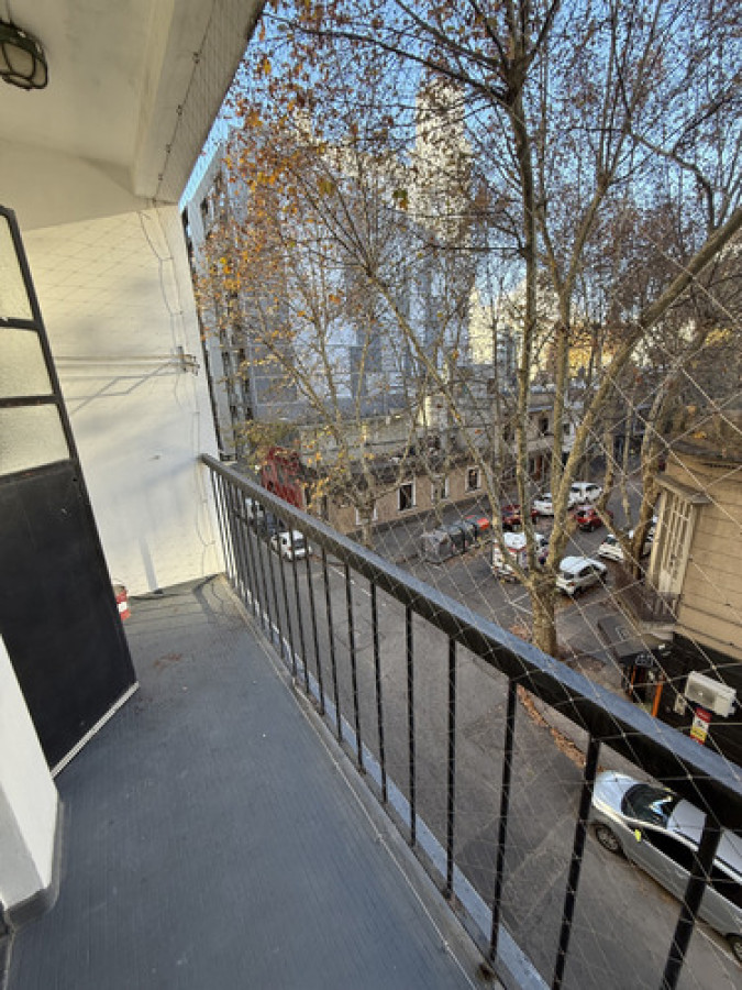 Edificio De Nivel Con Porteria, 2 Ascensores, Puerta De Ingreso Electronica, Limpieza De Espacios Comunes, Construccion Excelente, 3 Unidades Por Piso. · Foto 8