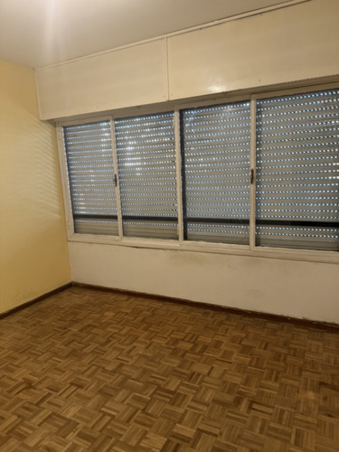 Edificio De Nivel Con Porteria, 2 Ascensores, Puerta De Ingreso Electronica, Limpieza De Espacios Comunes, Construccion Excelente, 3 Unidades Por Piso. · Foto 5