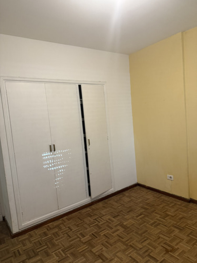 Edificio De Nivel Con Porteria, 2 Ascensores, Puerta De Ingreso Electronica, Limpieza De Espacios Comunes, Construccion Excelente, 3 Unidades Por Piso. · Foto 3