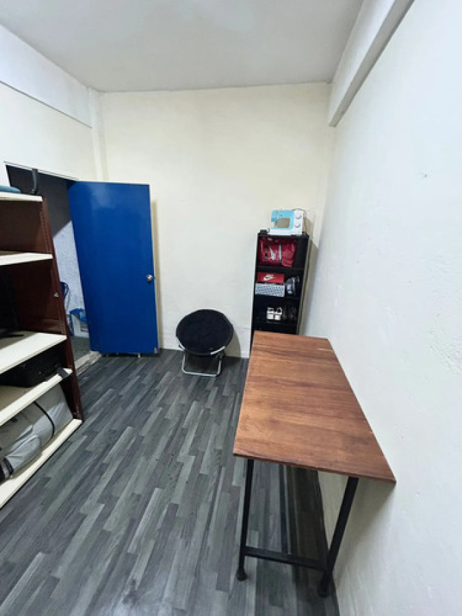 Amplio Local Cerca Del Mercado Del Puerto de 57 m2 Ciudad Vieja · Foto 9