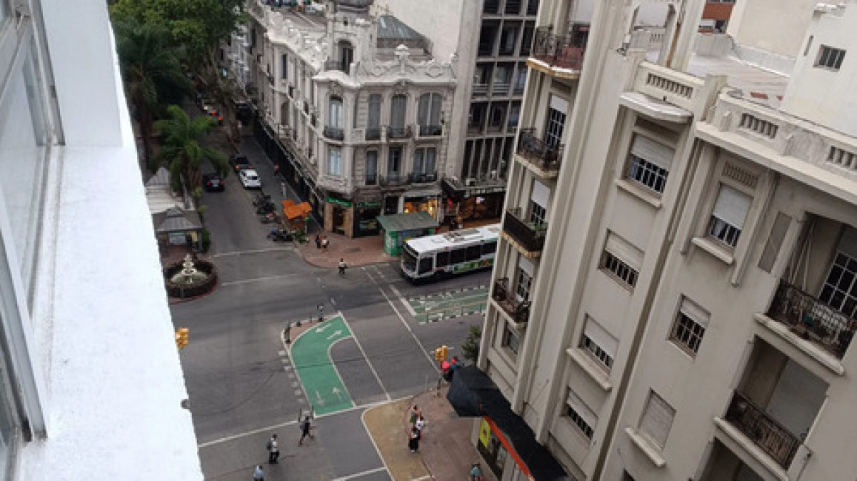 Alquiler de apartamento 2 dormitorios en el Centro · Foto 2