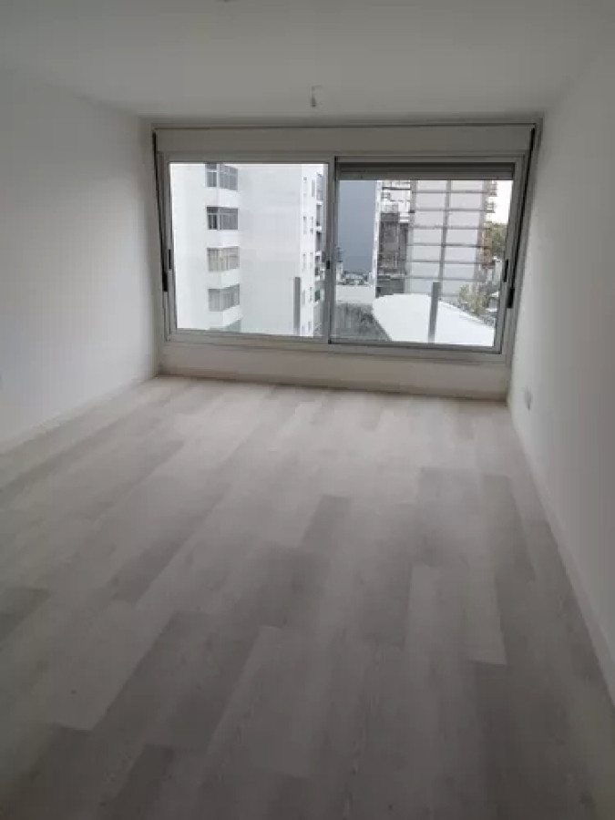 Alquiler Apartamento 1 Dormitorio Gastos Bajos Tres Cruces · Foto 1