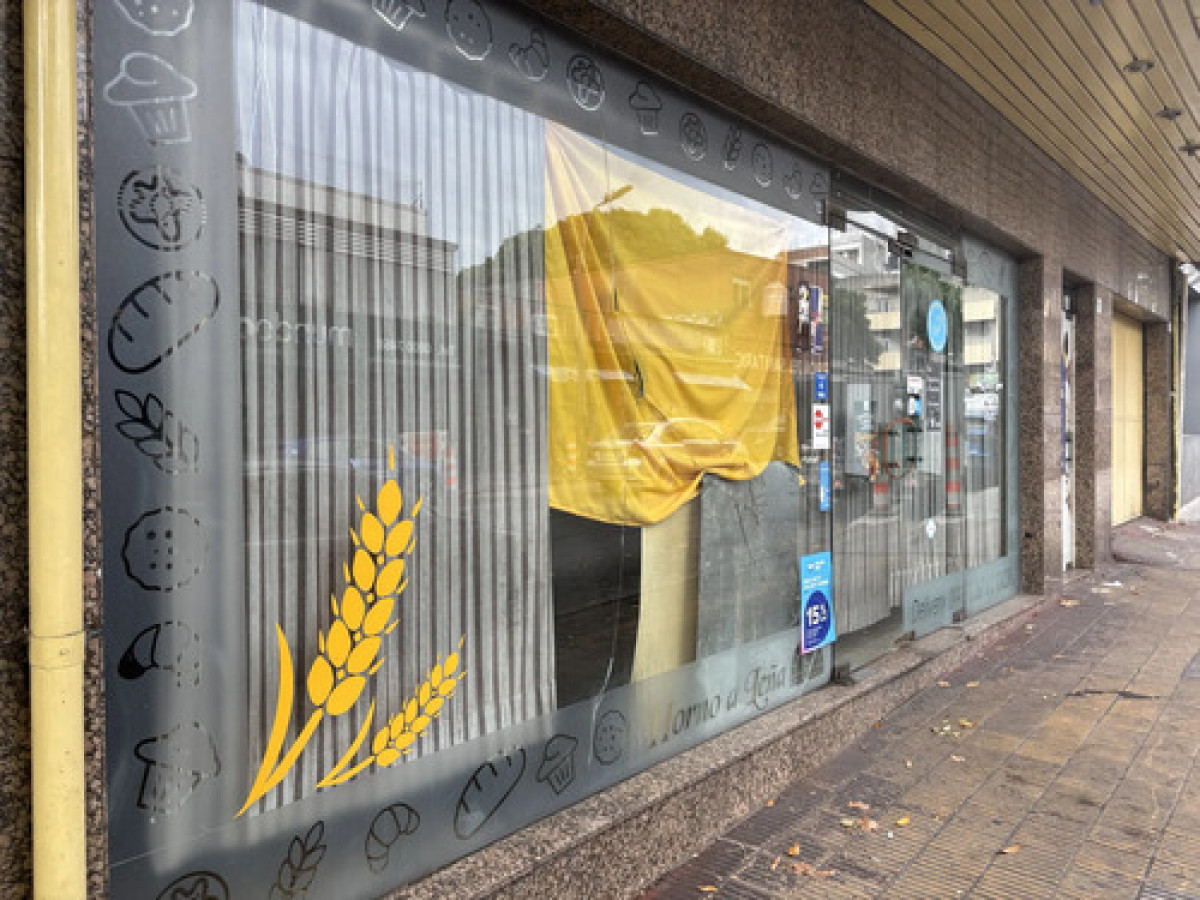 Alquiler Local Comercial 100 Metros Cuadrados En Cordón